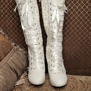 Srunning Ella boots size 8 euc
